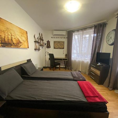 Apartament Bogoslovovi 瓦爾納 外观 照片